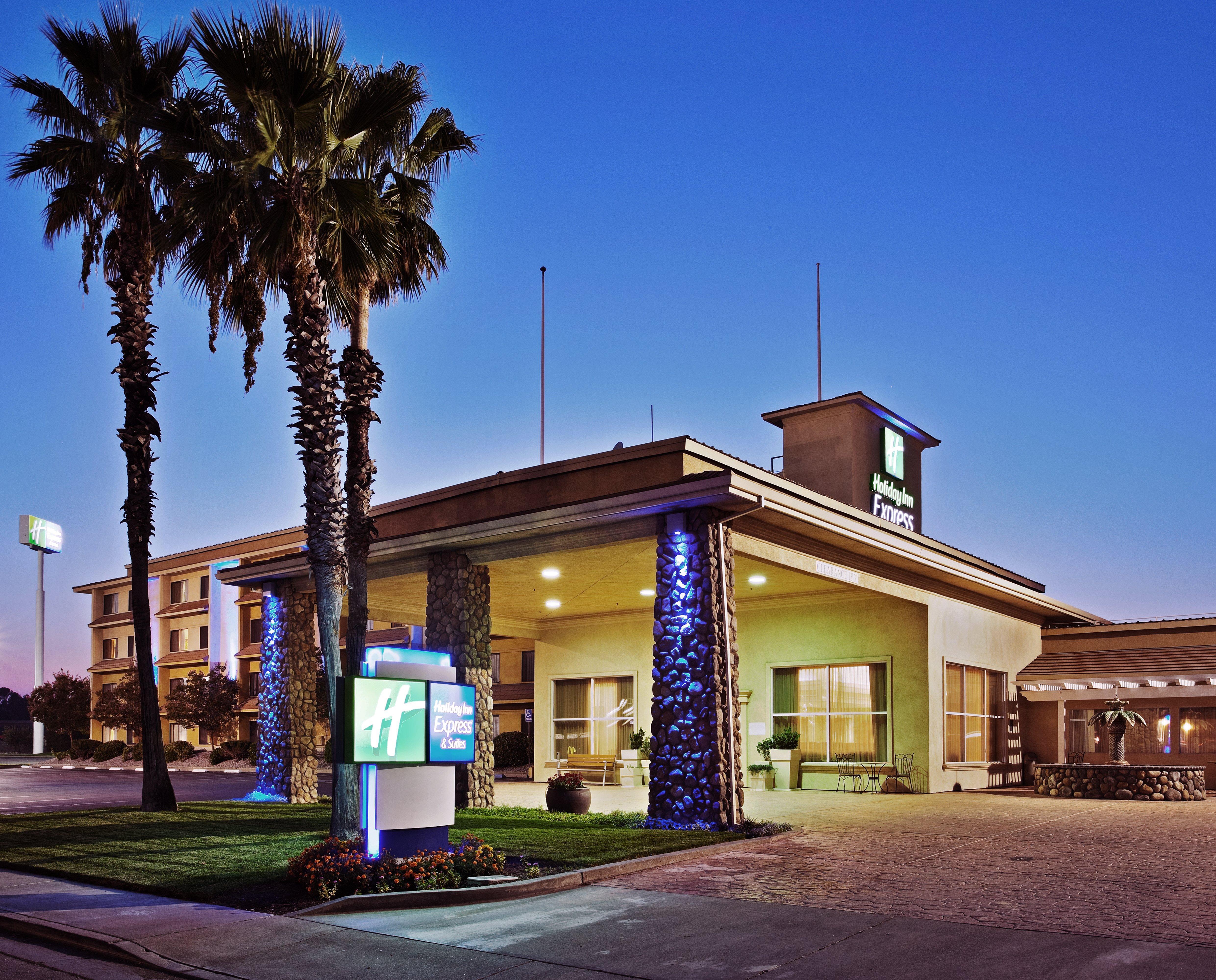 Holiday Inn Express Corning By Ihg Exterior photo