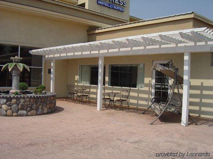 Holiday Inn Express Corning By Ihg Exterior photo
